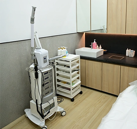 Ageless Clinic In Lower Parel